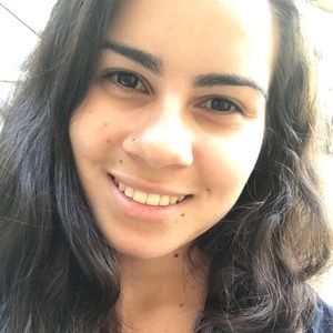 Meet your Posher, Adrina